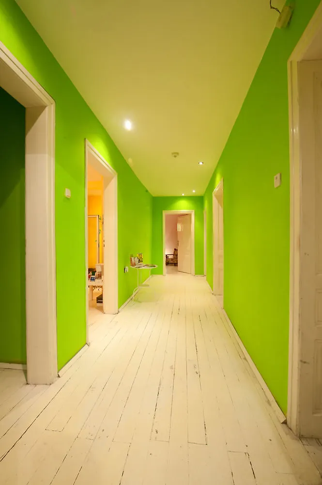 Yha Levitt Smart Hostel Sofía Bulgaria
